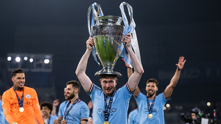 Galatasaray, De Bruyne için Mertensi devreye sokacak