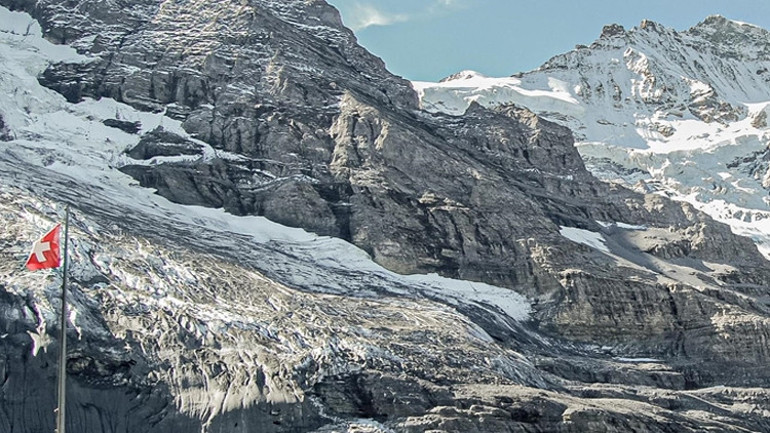 Dev şirketin patronu trajik şekilde yaşamını yitirdi: Kraliçenin yakın dostuydu