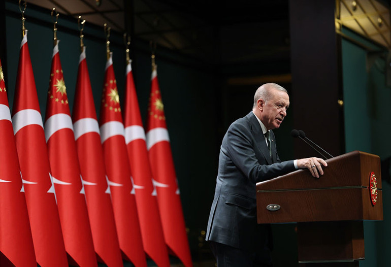 Son dakika haberi... Cumhurbaşkanı Erdoğan: 25 bin öğretmen ataması sürecini başlattık