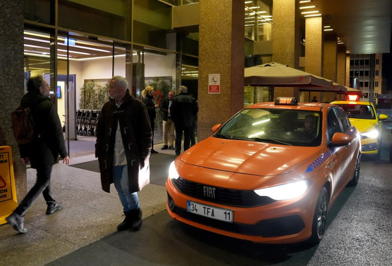 Aort damarı yırtılması neden olur Sırrı Süreyya Önderin kalp doktoru bir sene önceki süreci CNN TÜRKte anlattı