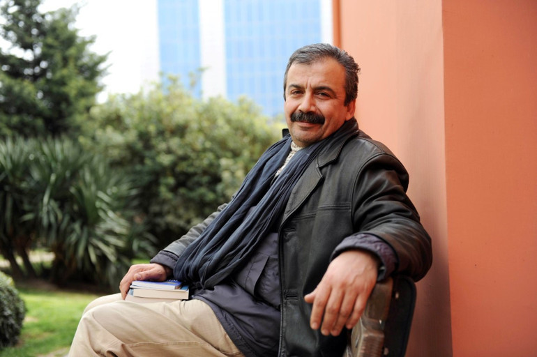 İşçi, yazar, sinemacı: Sırrı Süreyya Önder...