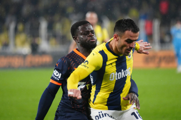 Fenerbahçede karar verildi Filip Kostic için anlaşma yakın, fark 1 milyon euro