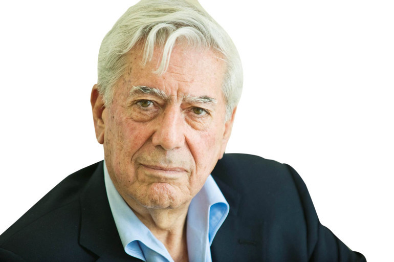 Real Madrid’den MarIo Vargas Llosa’ya saygı duruşu