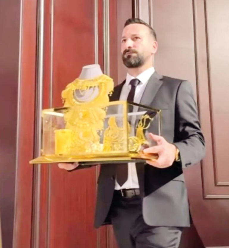 Aleyna Dalveren evlendi... Geline 5 kilo altın