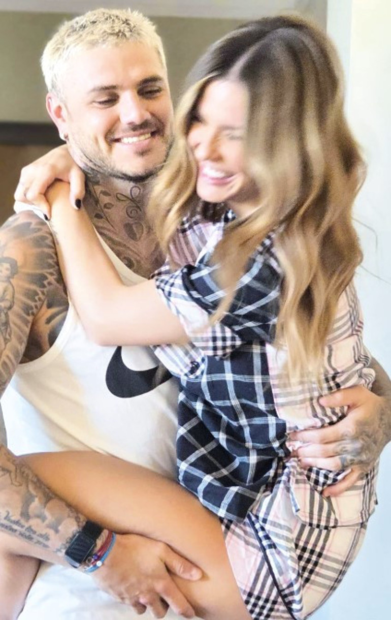 Mauro Icardi ve China Suárezden aşk karesi