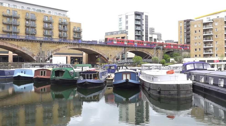 Londra sularının modern göçebeleri: Botta yaşayanlar
