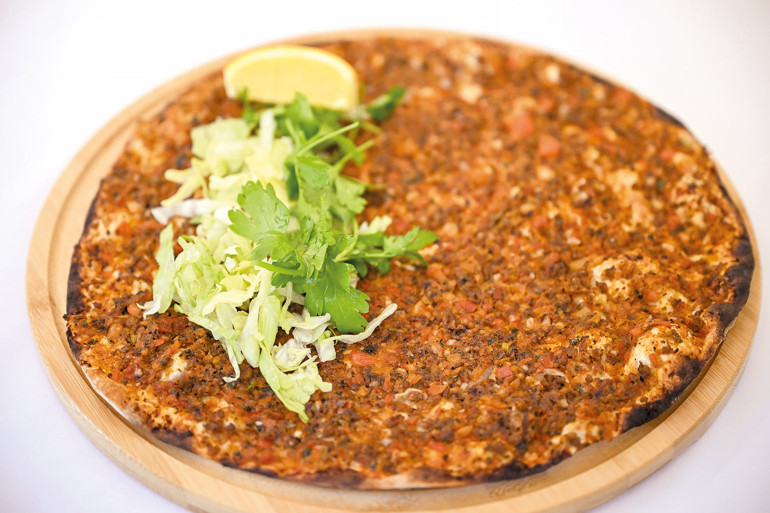 Mahir, işinin ehli bir lokanta