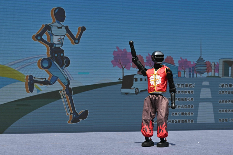 Dünyada bir ilk: Robotlar insanlara karşı... Yapay zeka tekonolojisinde seviye yükseliyor
