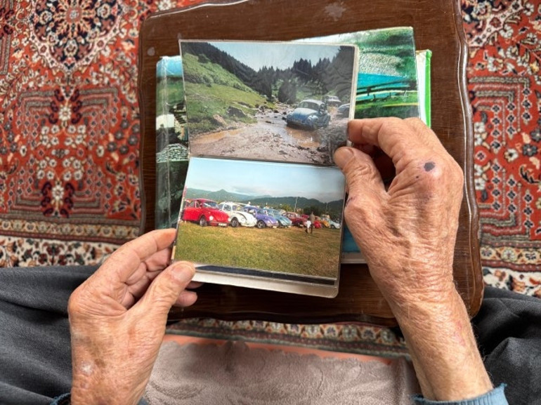 Pire ismini verdiği 1962 model otomobiliyle ülkeyi gezdi, şimdi garajda saklıyor
