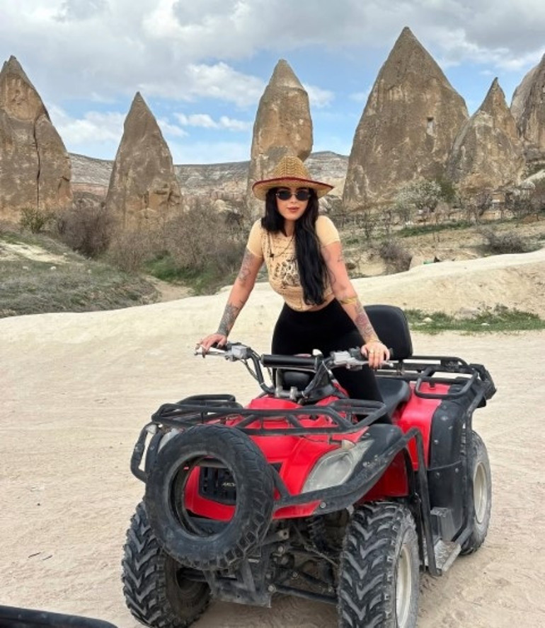 Oyuncu Sevil Akdağ, arkadaşını bıçaklayarak öldürdü Dışarıda buluştu, birlikte evine gitti