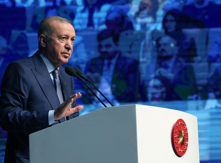 KADEM 5. Olağan Genel Kurulu... Cumhurbaşkanı Erdoğan: Sözleşme değil, kanun yaşatır