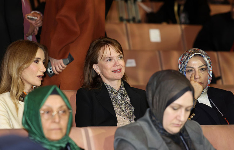 KADEM 5. Olağan Genel Kurulu... Cumhurbaşkanı Erdoğan: Sözleşme değil, kanun yaşatır