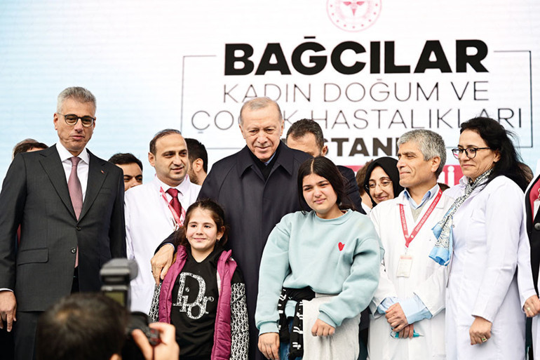 Cumhurbaşkanı Erdoğan: Nüfusta azalma beka sorunudur