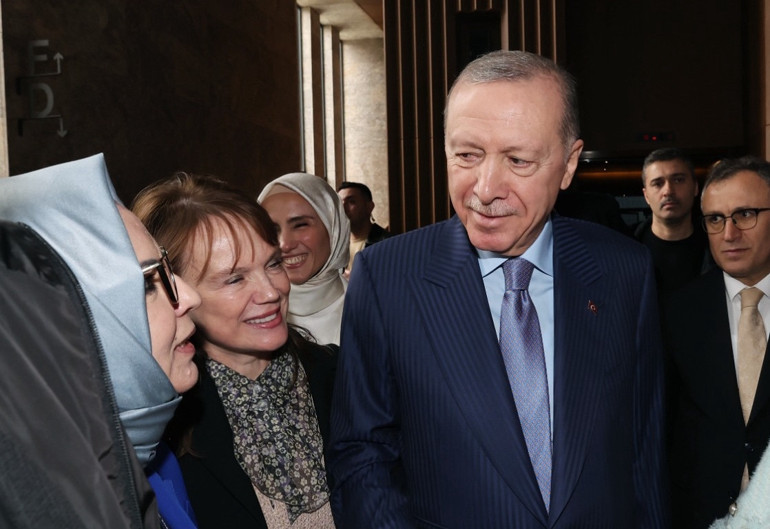KADEM 5. Olağan Genel Kurulu... Cumhurbaşkanı Erdoğan: Sözleşme değil, kanun yaşatır