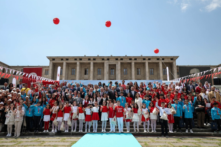 TBMM Başkanı Numan Kurtulmuş: 23 Nisanın ilk anlamı milli egemenliğe sahip çıkmaktır