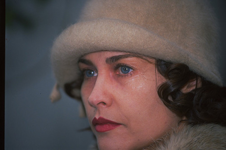 O zamanlar gelecekteki hayatından haberi yoktu... Tam 42 yıldır Türkiye bir çift mavi gözü izliyor... Herkes geldi geçti, bir tek o kaldı