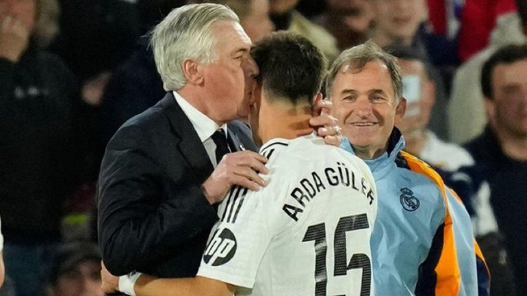 Arda Güler, İspanyolları büyüledi: Toni Kroos gibiydi Ancelottiden Ardaya teşekkür öpücüğü