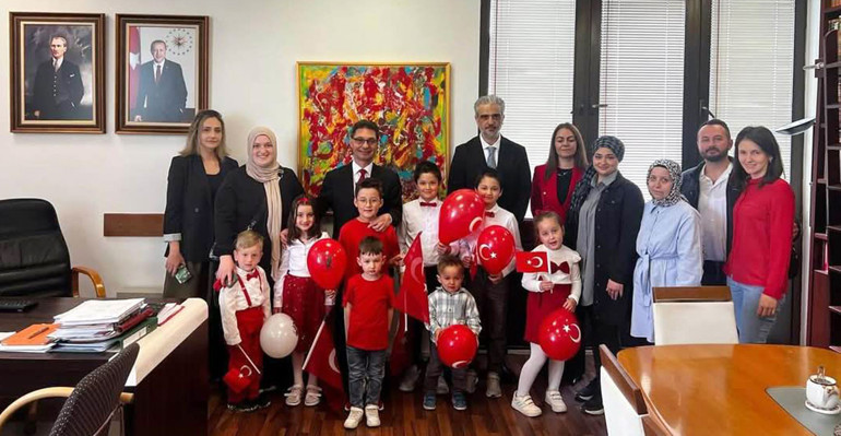 Almanya’da 23 Nisan coşkusu