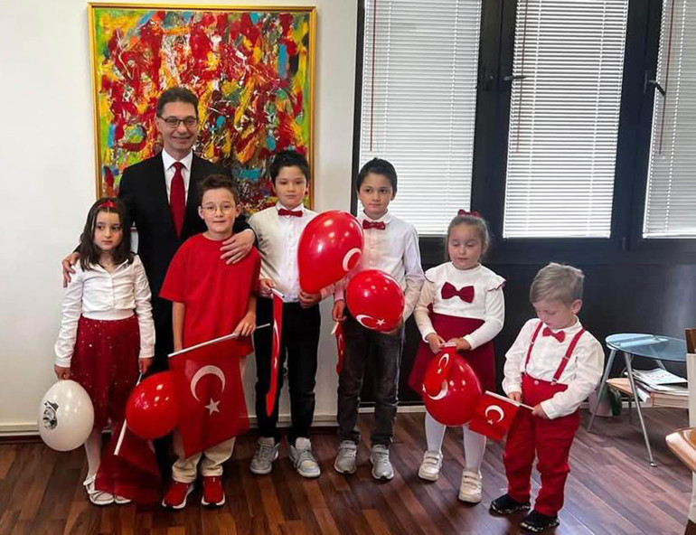 Almanya’da 23 Nisan coşkusu