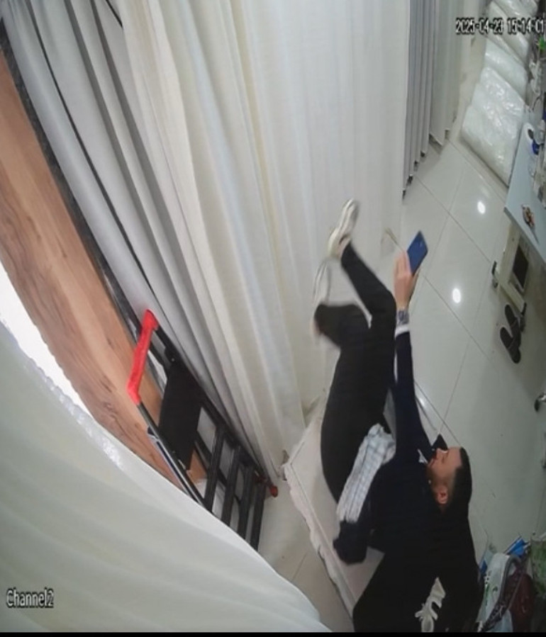 İstanbulda 6.2lik deprem kamerada Hemşireler bebeklerin yanından bir an olsun ayrılmadı