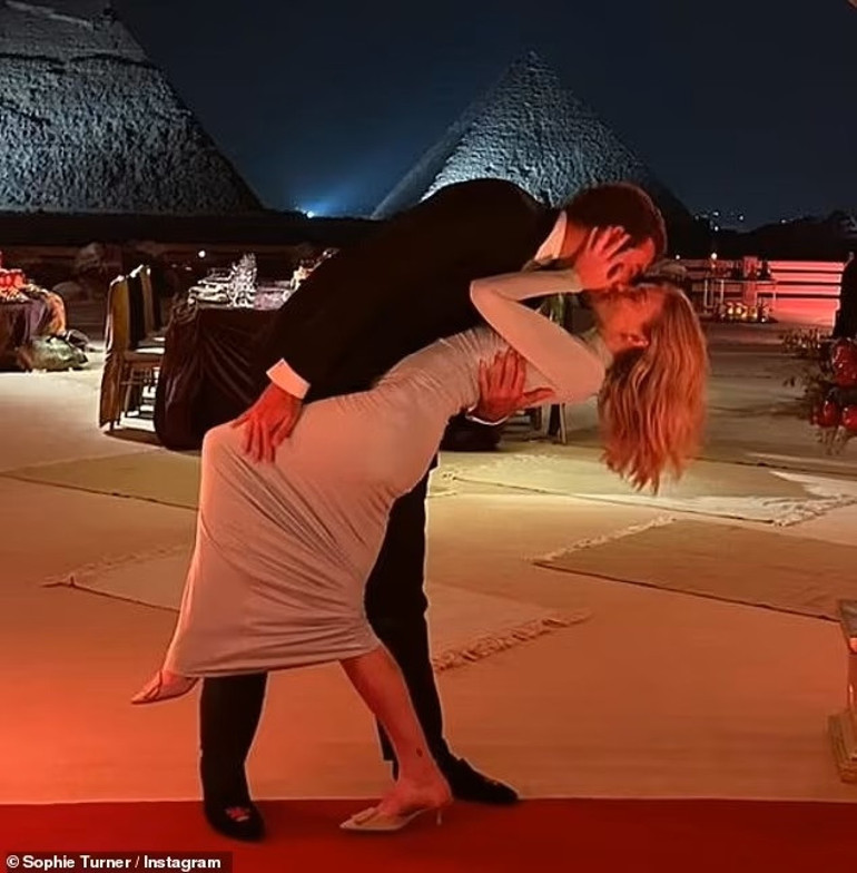 Mutsuz evliliği bitince onun kollarına koşmuştu… Bir aşkın sonu daha hüsran oldu… Sevgilisini takip etmeyi bile bırakmış…