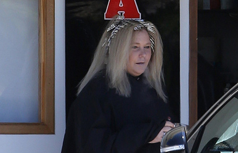 Dünyanın en korkunç taciz çetesinin kurbanı olmuştu... Bunca ağır acıya yüreği dayanmadı... 41 yaşında hayata veda etti