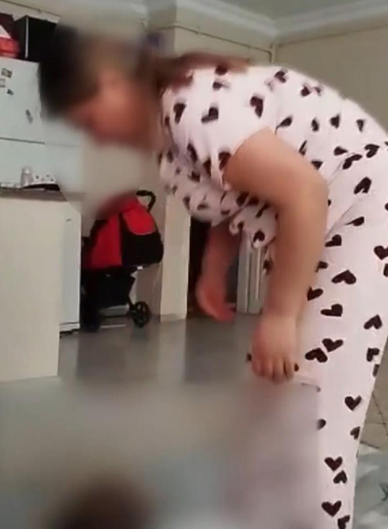 Özbekistanlı bakıcı çocuğa dehşeti yaşattı