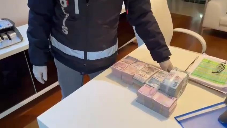 İBBye yönelik yeni yolsuzluk operasyonu: İSKİ Genel Müdürü dahil 50 şüpheli gözaltında