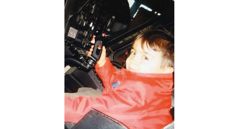 Annesi babası abisi de pilot: THY’nin en genç pilotu