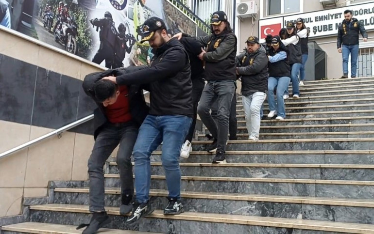 Polis fuhuş sitesini takibe aldı: İstanbuldaki operasyonda 6 kişi tutuklandı