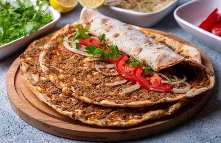 Tanesi 2 bin 200 lira... Bodrumdan ilk lahmacun haberi