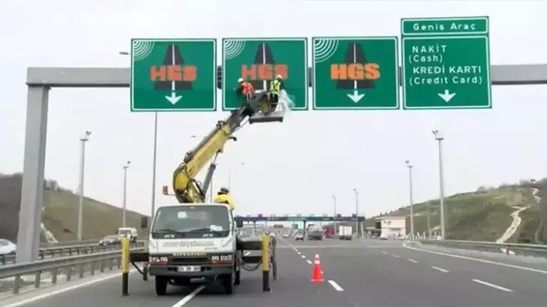 HGS ile ölüme hızlı geçiş akımı Cezalar caydırıcı değil mi Bana bir şey olmaz inancı o kadar yüksek ki...