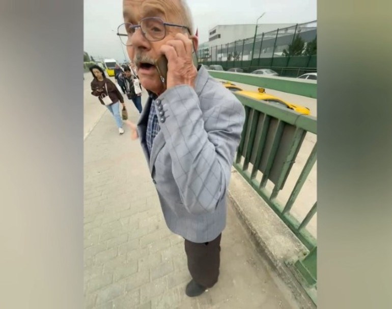 Torunu kayda aldı: Yaşlı adamın gülümseten anları... | Dede, babaannem nerede
