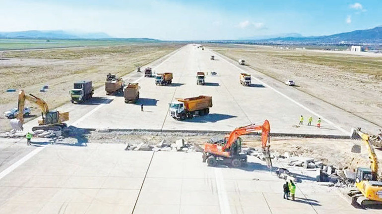 Deprem oldu beklemede kalın