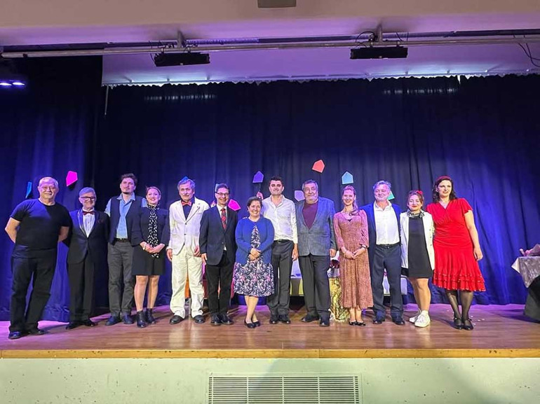 ‘Rumuz Goncagül’ tiyatroseverlerle Buluştu