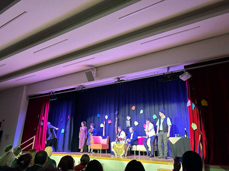 ‘Rumuz Goncagül’ tiyatroseverlerle Buluştu