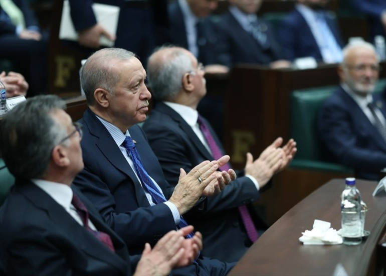 Cumhurbaşkanı Erdoğandan peş peşe müjde: 50 bin sosyal konut yapılıyor, yarısı bizden kampanyasında destek tutarı artıyor