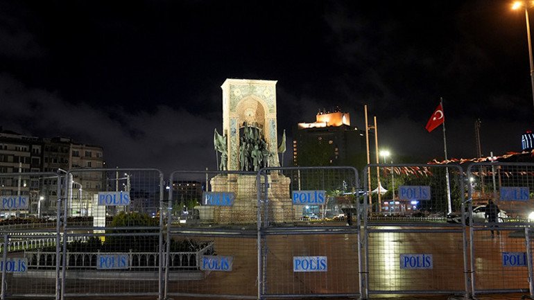 İstanbulda bazı yollar trafiğe kapatıldı