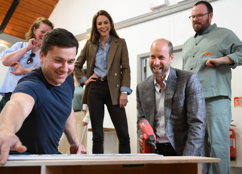 Halktan geldi ama bir gün kraliçe olacak... Hamarat prensesin elinde şimdi de matkap var Biz seni çok sevdik Kate