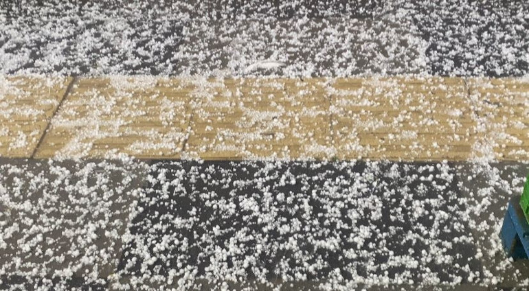 Ankarada sağanak ve dolu yağışı etkili oldu... Meteorolojiden yeni uyarı