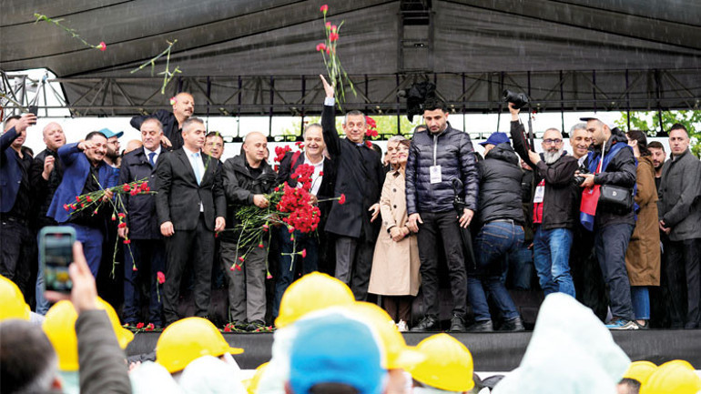 1 Mayıs’a coşkulu kutlama: İşçiler, emekçiler meydanlardaydı
