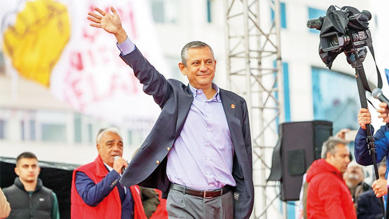 1 Mayıs’a coşkulu kutlama: İşçiler, emekçiler meydanlardaydı