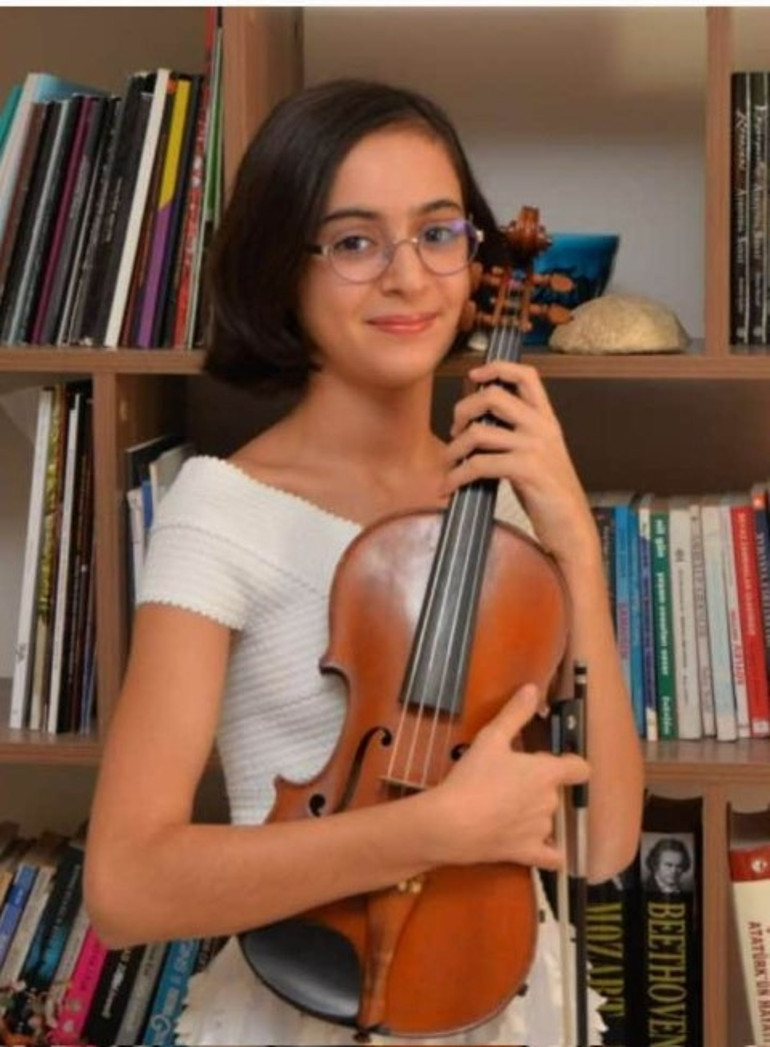 Ödüllü keman sanatçısı Laçinin ölümüne neden olmuştu... Acı olayda aileyi yıkan karar: Dosya ağır cezadan geri döndü