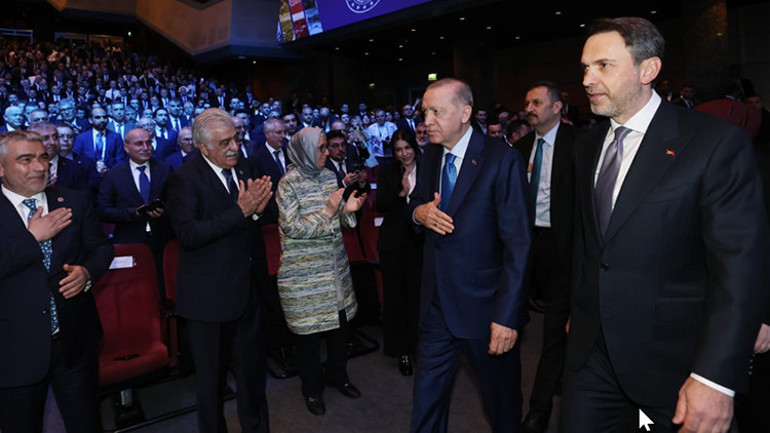 Bakan Bayraktar: Bu ay içinde Karadenizden yeni müjde paylaşabiliriz