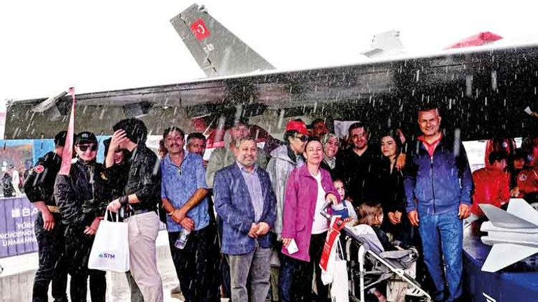 Cumhurbaşkanı Erdoğan KKTC’de: 2 devletli çözüm ortak vizyonumuz