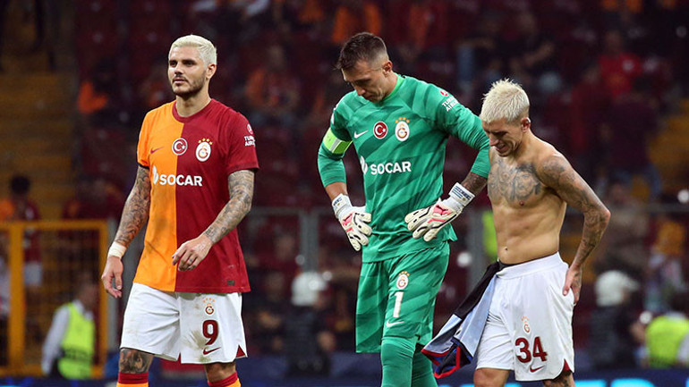Mauro Icardi için olay transfer iddiası Galatasaray’dan ayrılmak istiyor ve yeni kulübüyle görüşmelere başladı