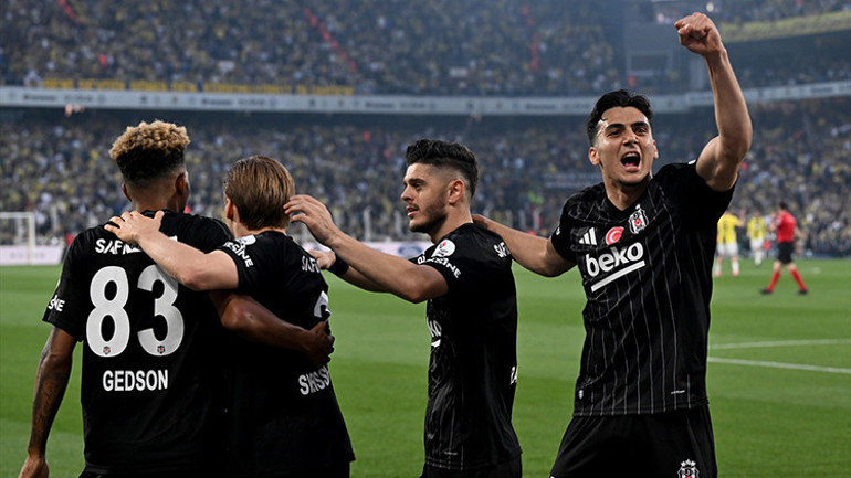 Derbi sonrası sert sözler: Mourinhonun iyi niyeti konusunda şüpheliyim Dünyanın en kısa fıkrası