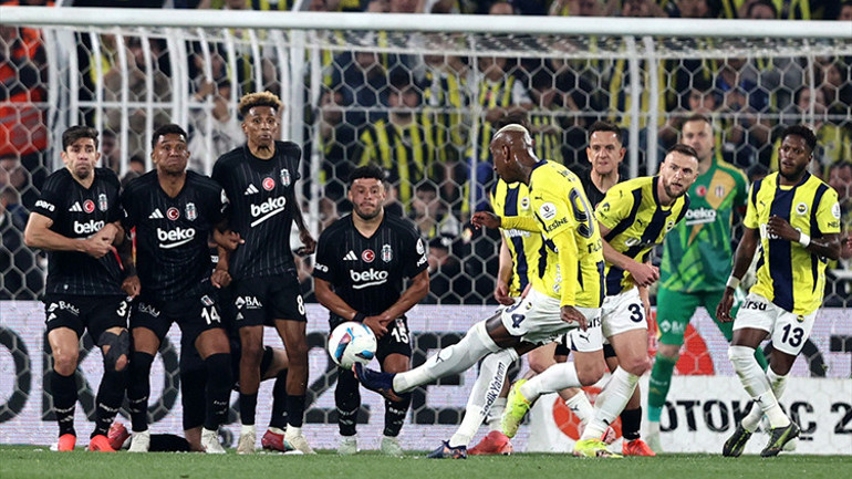 Derbi sonrası sert sözler: Mourinhonun iyi niyeti konusunda şüpheliyim Dünyanın en kısa fıkrası