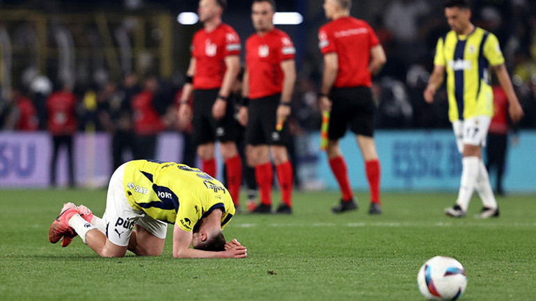 Derbi sonrası sert sözler: Mourinhonun iyi niyeti konusunda şüpheliyim Dünyanın en kısa fıkrası