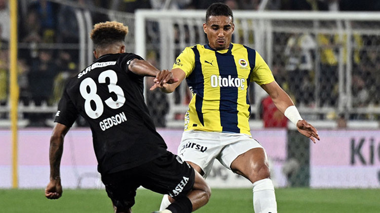 Fenerbahçede Mourinho dahil 16 isim ayrılıyor Sürpriz transfer gelişmesi